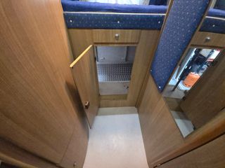 Mercedes-Benz RIMOR 727 TC Garaje grande