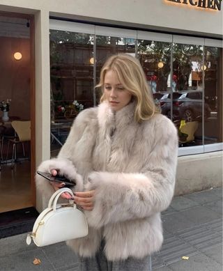 Abrigo invierno mujer cuello alto