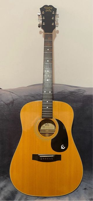 Guitarra Acústica Epiphone by Gibson