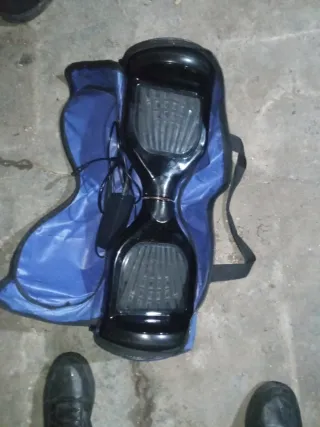 Cascos infantiles y pedales gimnasia