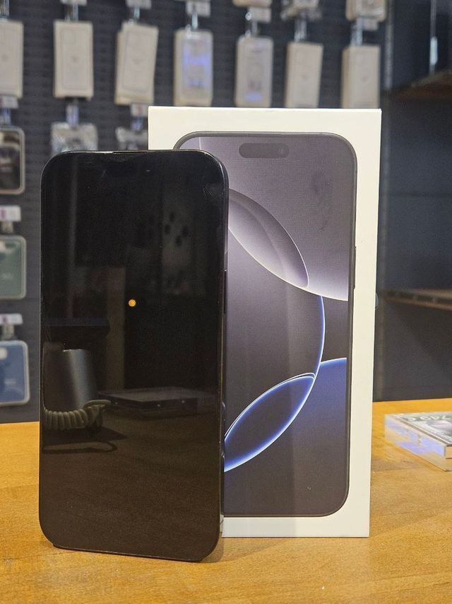 IPHONE 16 PRO MAX 256GB NERO 96% BATTERIA