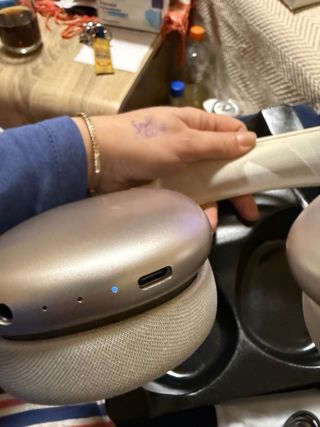 Cascos Hoco W65 Plus ANC Beige/Dorado