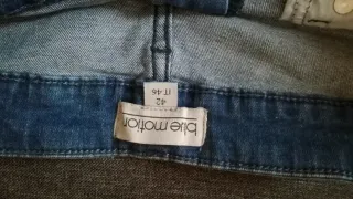 Pantaloncini corti jeans nuovi, usati una volta