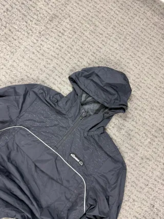 ¡¡OFERTA!! Talla XS Cortavientos Ellesse Negro