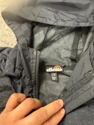 ¡¡OFERTA!! Talla XS Cortavientos Ellesse Negro