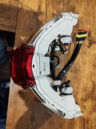 Faro Trasero Piaggio Liberty IGET 4T 3V