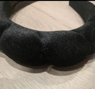 Diadema terciopelo negra acolchada