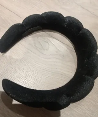 Diadema terciopelo negra acolchada