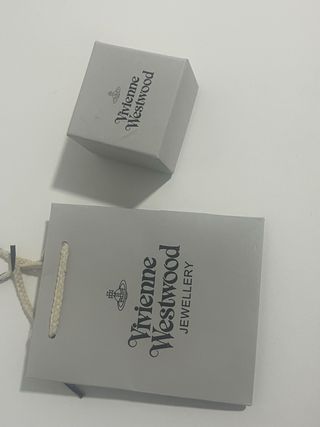 Collar Vivienne Westwood Orb Perlas Doradas