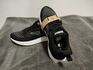 Zapatillas Joma Running Negras y Blancas