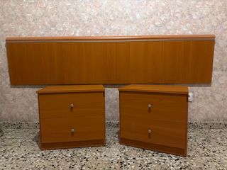 Pack 2 mesitas y cabecero madera