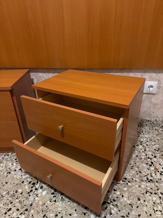Pack 2 mesitas y cabecero madera