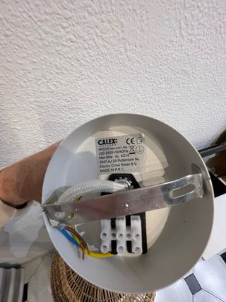 Lámpara de ratán moderna