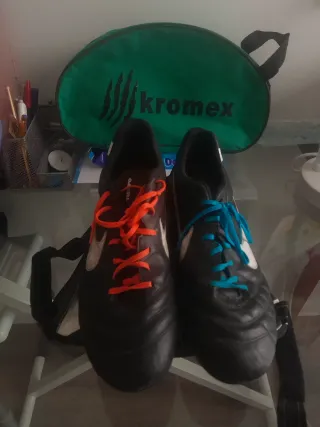 Botas de fútbol Nike Tiempo