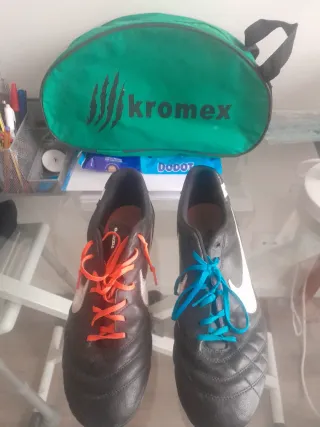 Botas de fútbol Nike Tiempo