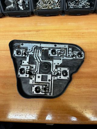 PORTABOMBILLAS TRASERO BMW E39