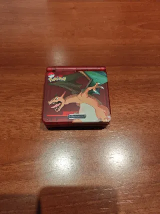 Nintendo Game Boy Advance SP Roja Charizard