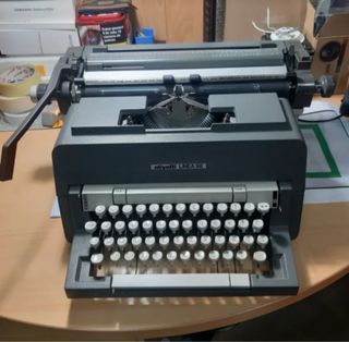 Máquina de escribir Olivetti Linea 98 Vintage