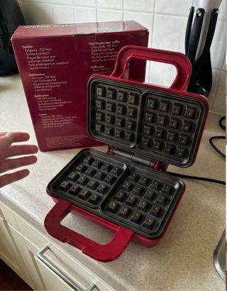 Gofrera Burdeos 700W