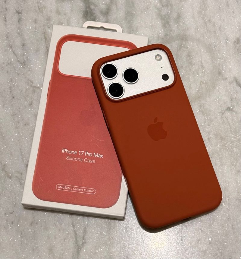 Funda iPhone 17 Pro/Pro Max Silicona color Siena. afbeelding 4