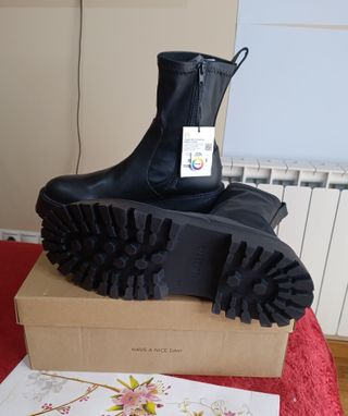 Botines negros talla 41 nuevos