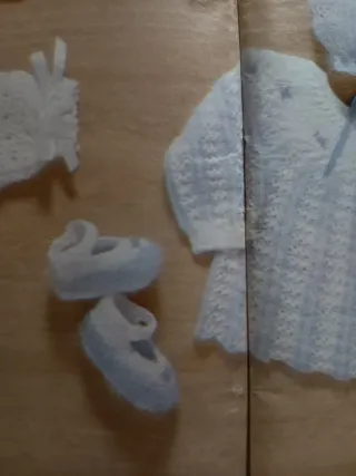 3 Revistas de labores , p cruz, ganchillo, punto..