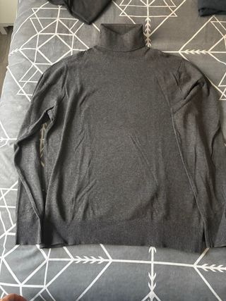 Jersey cuello alto gris, nuevo con etiqueta