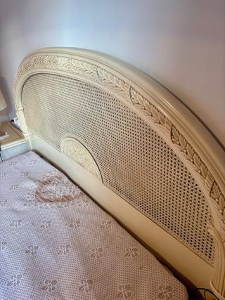 Lote habitación : Cama doble, tocador y 2 mesitas