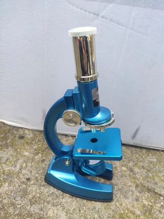 Microscopio de Juguete Deluxe 62 Piezas