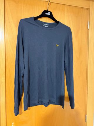 Emporio Armani – Camiseta azul marino talla M