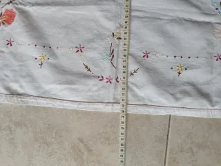 Centrino Vintage Ricamato a Mano