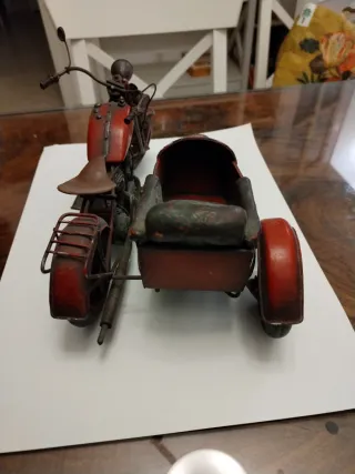 Moto con sidecar decorativa roja metal