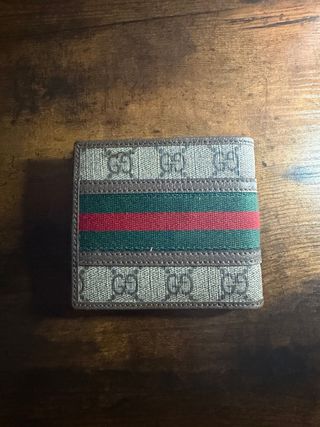 Portafoglio Gucci monogramma e strisce