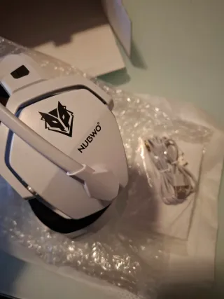 Auriculares Gaming NUBWO G06 Inalámbricos