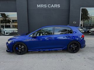 Volkswagen Golf R AKRAPOVIC