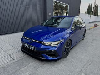 Volkswagen Golf R AKRAPOVIC
