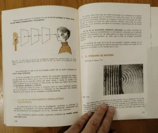 Libro física y quimica escolar antiguo