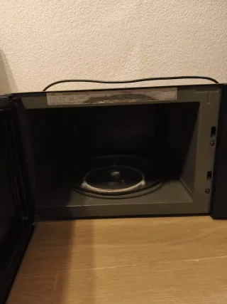 Microondas Grill Negro LG Smart Inverter 1200W