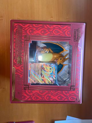 Caja Figura Charizard EX Pokémon