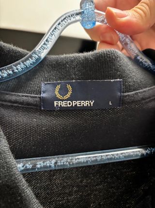 Polo Fred Perry Negro y Dorado