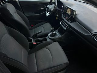 184€/Mes Hyundai i30 1.0TGDi 120cv 5 puertas  2017