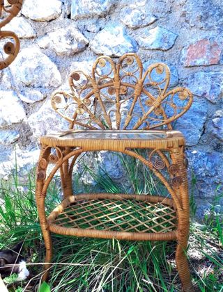 Comodino vintage anni '70 in vimini