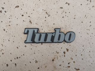 TURBO RENAULT 5 / 11 EMBLEMA DELANTERO (+ SOPORTE)
