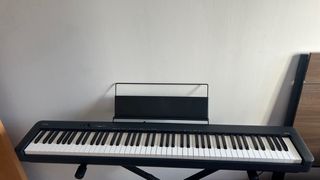 Piano Casio CDP-S110BK con soporte