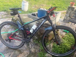 Bicicleta Merida Scultura Carbono y Scott scale