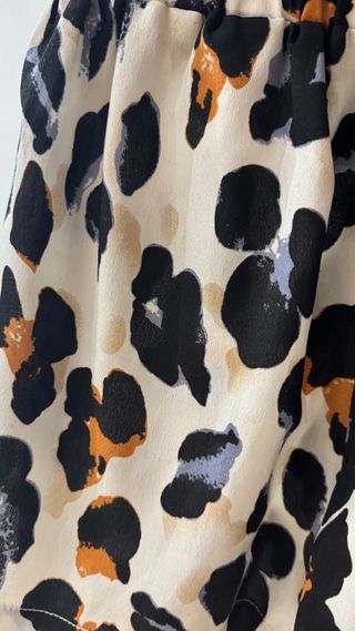 Pantalón corto estampado animal print