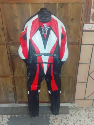 Mono de moto miline y spidi Talla M