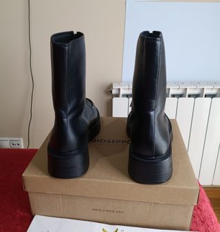 Botas negras talla 37
