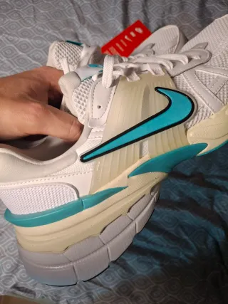 W Nike V2K Run Talla 45 Nuevas a estrenar Unisex