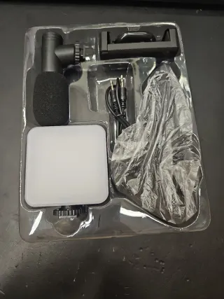 Kit Video AY-49 con Micrófono y Luz